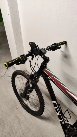 GT Avalanche 1.0 Bicicleta Montaña
