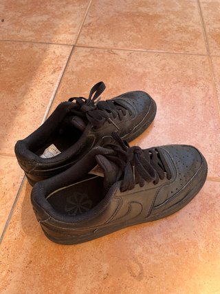 Zapatillas Nike Court Vision Low Next Nature Negra
