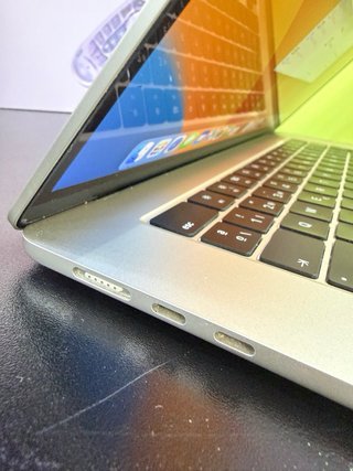 MacBook Air M2 15 8-Core 3.4GHz