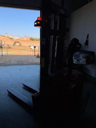 Elevador Eléctrico 1500kg