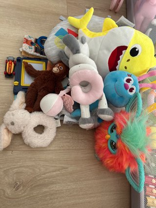 Regalo Mantita pequeña de bebe y Peluches varios