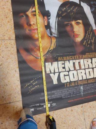 Póster película "Mentiras y gordas" firmado