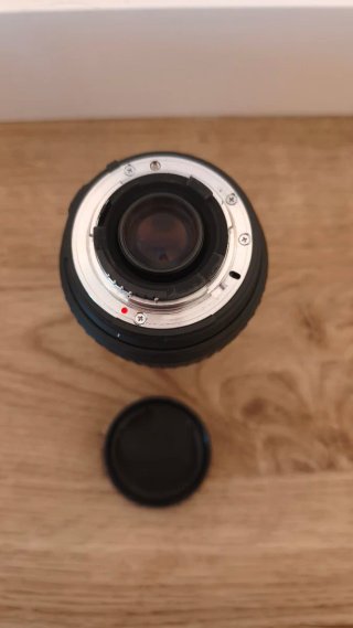 Sigma 70-300mm 1:4-5.6 DL Macro Super AF. Nikon