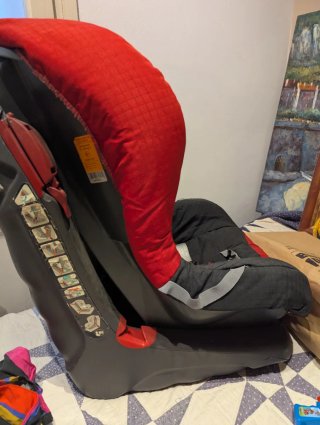 Silla de coche Römer roja y negra