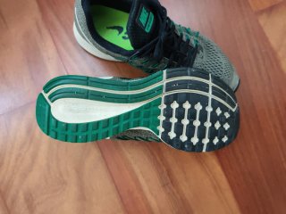Zapatillas Nike Zoom Pegasus 32 Gris/Verde