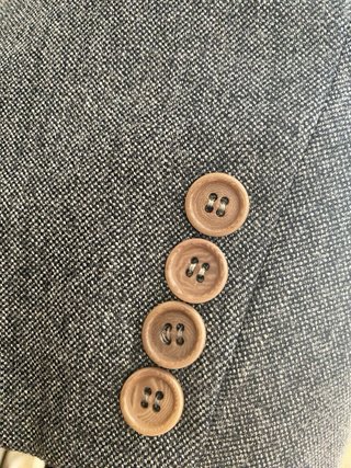 Traje de hombre gris de 1, 70