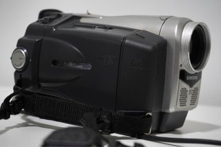 Samsung Digital-cam VP-D10 minidv camcorder