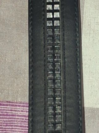 Cinturón Gucci Negro con Hebilla Dorada