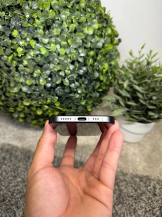 iPhone 15 Gris 100% Bateria - 128GB.