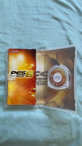Lote 4 Giochi PSP: Tomb Raider, PES 6, Star Wars