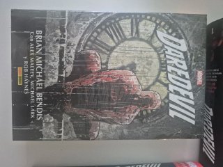 Daredevil omnibus Bendis 1 y 2 y Brubaker 1