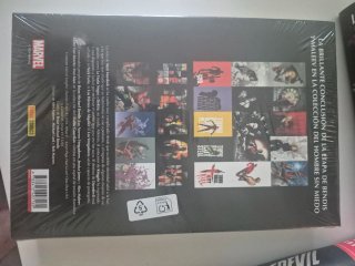 Daredevil omnibus Bendis 1 y 2 y Brubaker 1
