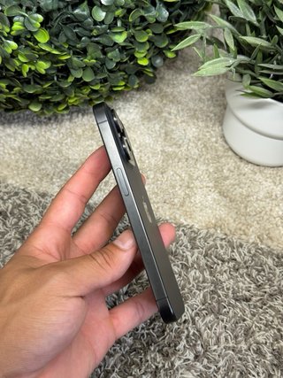 iPhone 15 Pro - 512GB.