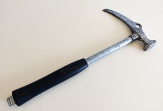CASSIN PIOLET MAZA ESCALADA ALPINISMO MONTAÑISMO