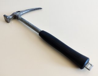 CASSIN PIOLET MAZA ESCALADA ALPINISMO MONTAÑISMO