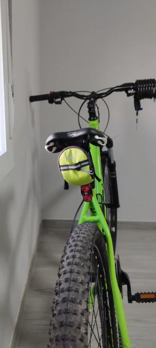 Bicicleta MTB Conor 6800 29" + Candado + Accesorio