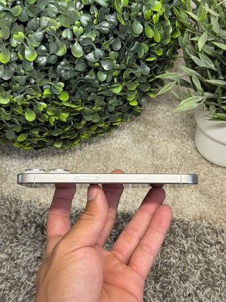 iPhone 15 Pro Plata - 256GB.