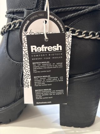 Botines Refresh imitación cuero vegano