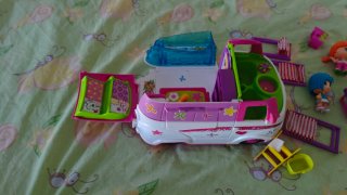 Autocaravana Pinypon con figuras y accesorios