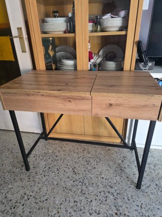 Tocador/escritorio con espejo abatible