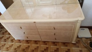 Armario mesillas y cómoda precios negociable