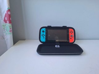 Funda Nintendo Switch Negra