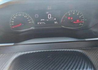 Peugeot 208 2021