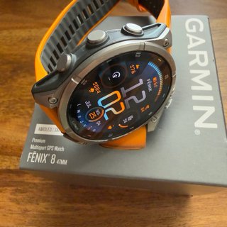 Garmin Fenix 8 AMOLED Zafiro 47mm Naranja