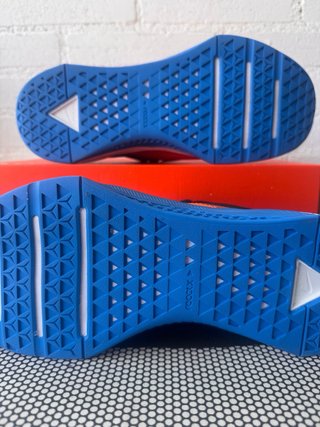 Nike Metcon 10 - Naranja y Negro