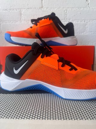 Nike Metcon 10 - Naranja y Negro
