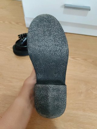 Mocasines niña negros con flecos