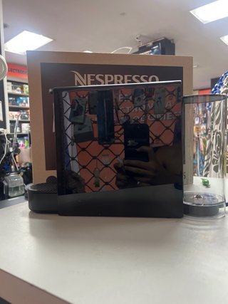 Cafetera Krups Nespresso Essenza Mini