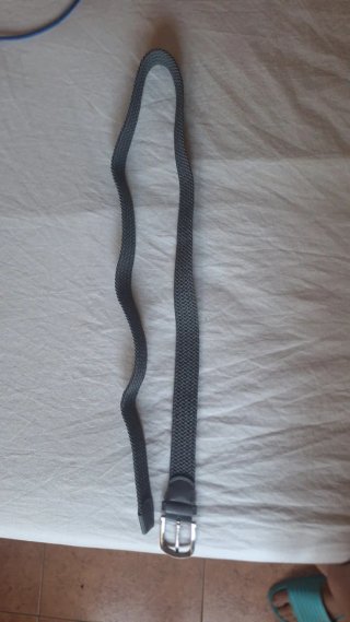 Cinturón trenzado gris