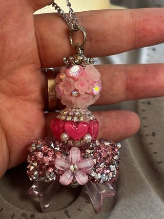 Colgante llavero adornos flores y corazones