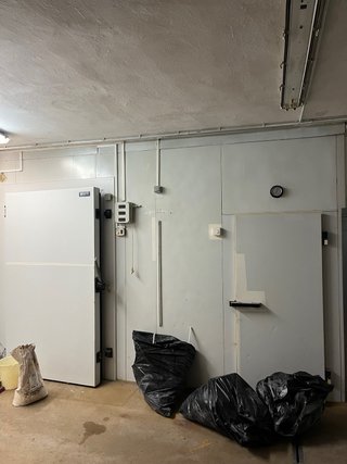Nevera industrial blanca