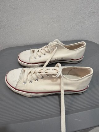 Scarpe da ginnastica bianche taglia 41 Come 42