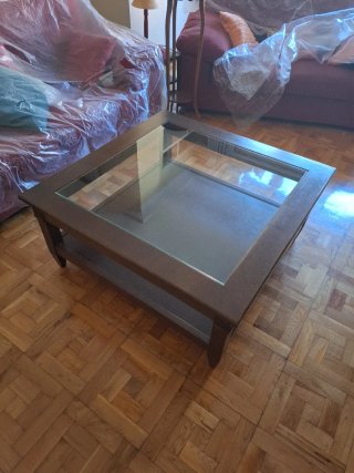 Mesa de centro de madera y cristal