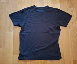 Camiseta Nike Negra con Círculo Azul
