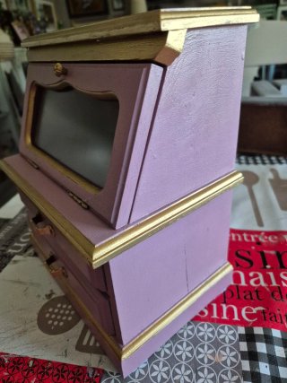 Joyero o Decoración Morado y Dorado