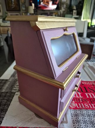 Joyero o Decoración Morado y Dorado