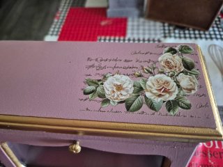Joyero o Decoración Morado y Dorado