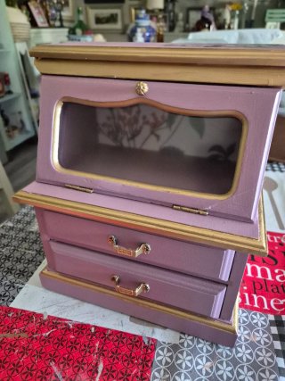 Joyero o Decoración Morado y Dorado
