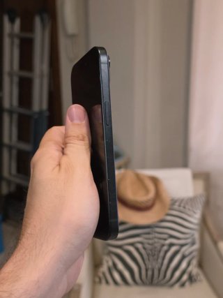 iPhone 15 128GB Negro Como Nuevo