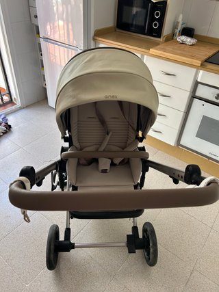 Carro de bebé color beige Anex Eli