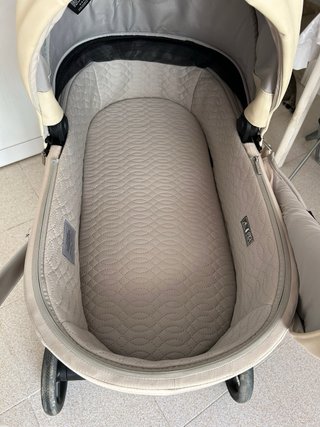 Carro de bebé color beige Anex Eli