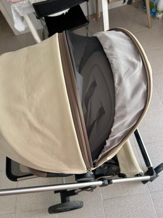 Carro de bebé color beige Anex Eli