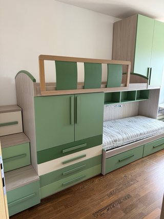 Cameretta componibile con letto e armadio