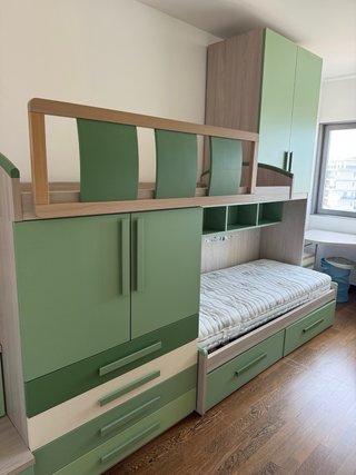 Cameretta componibile con letto e armadio