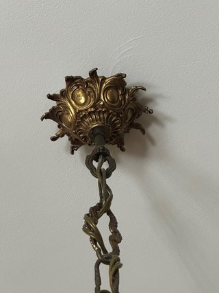 Lámpara de araña vintage dorada