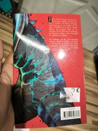 Lote comics manga Kaiju N°8